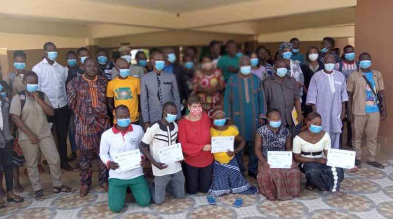 Article 1 : Projet « Renforcement de la Participation et du Leadership des Jeunes en Politique ».